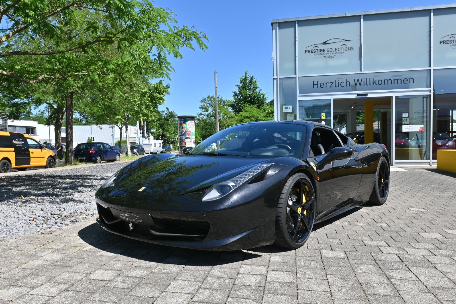 FERRARI